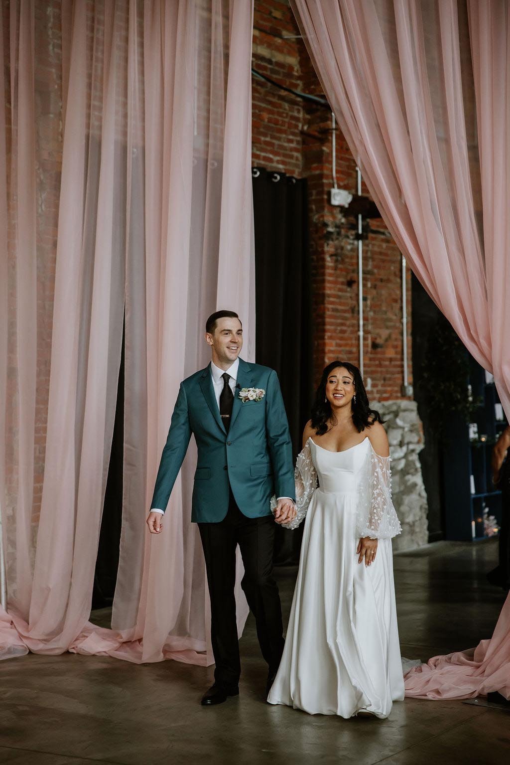 sse-industrial-venue-wedding-lighting-mia-john---43
