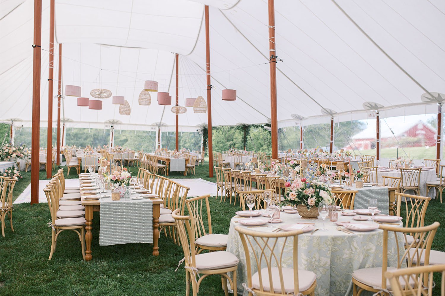 sse-tent-wedding-lighting-taylor-joe-02
